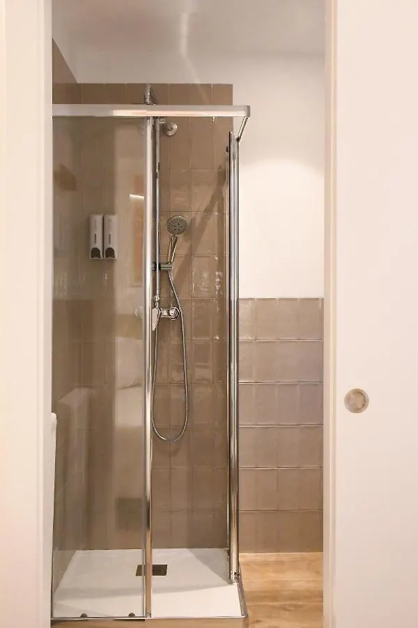 Hotel Casa Maui à Banyoles Maison d'hôtes