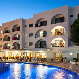 Puerto Apartahotel Cala Vadella (Ibiza)