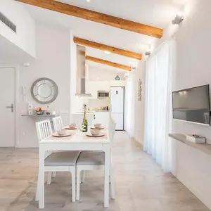Apartamento Lovely And Bright In The Heart Of, Banyoles